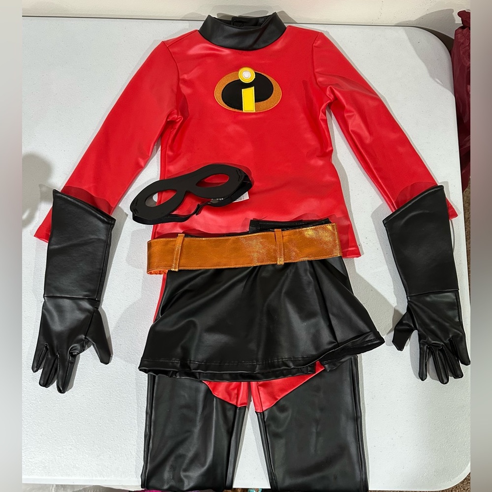 The Incredibles Violet costume